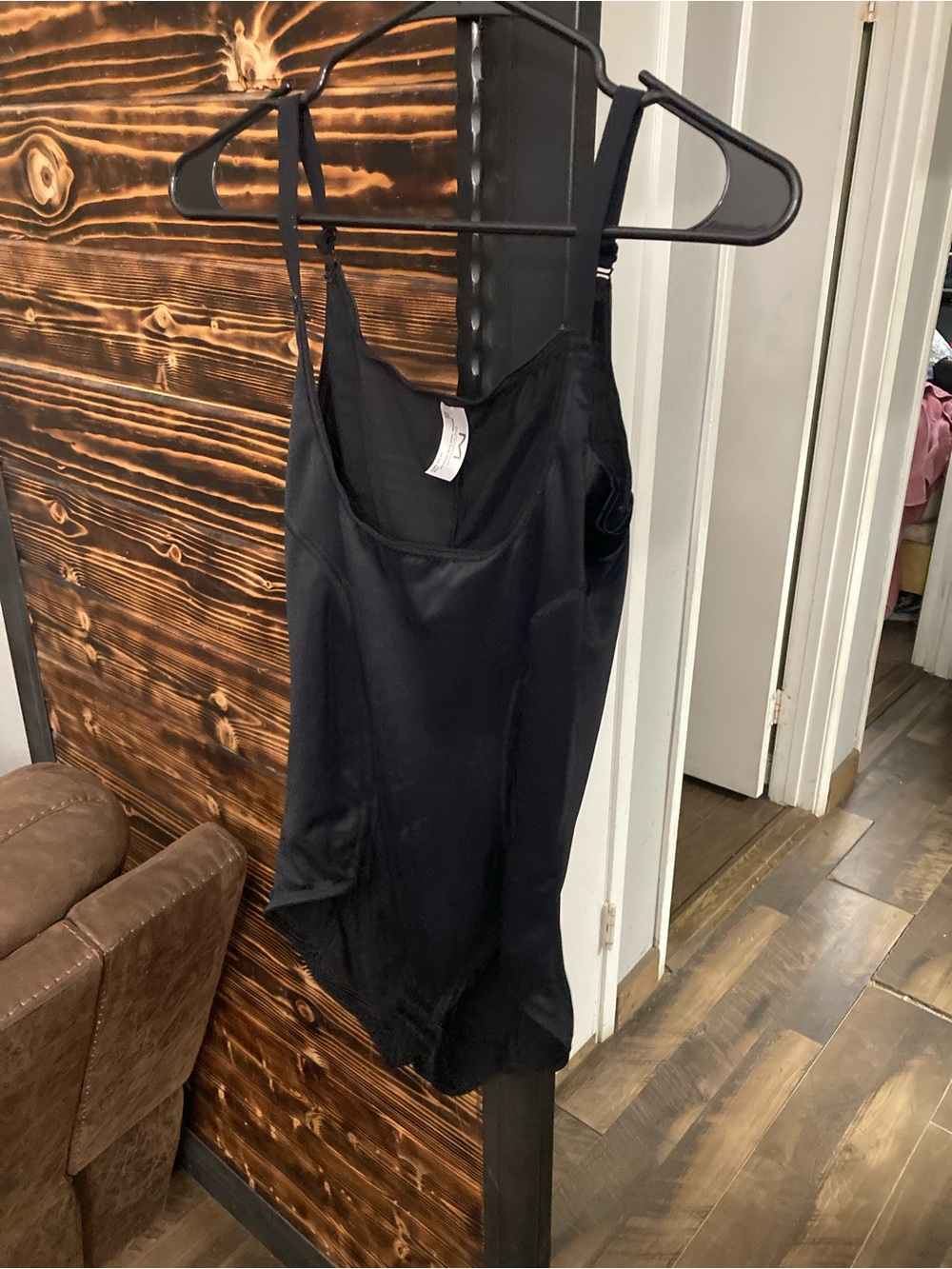 Woman’s Body Shape Wear Size Large
